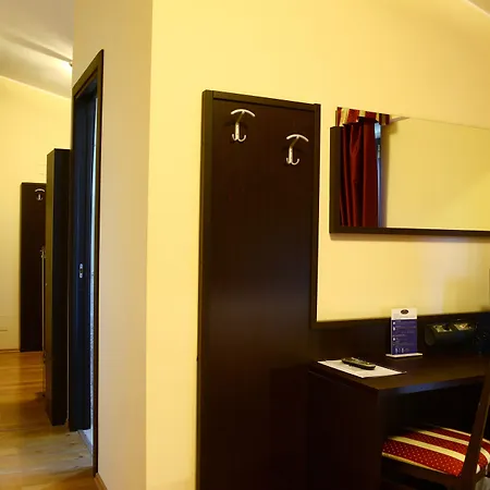 Iacone Hotel 3*