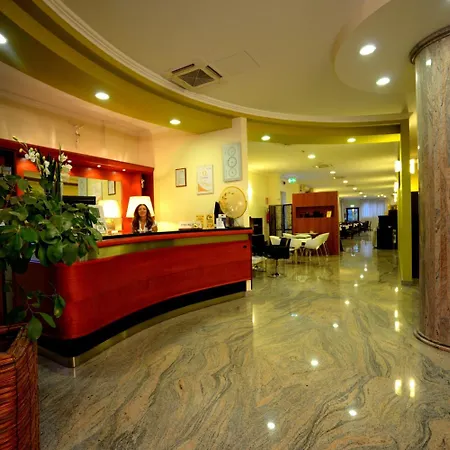 Iacone Hotel 3*
