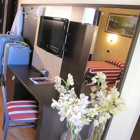 Hotel Iacone 3*