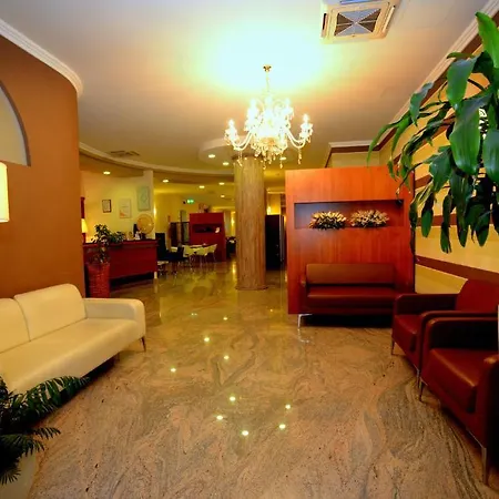 Iacone Otel 3*