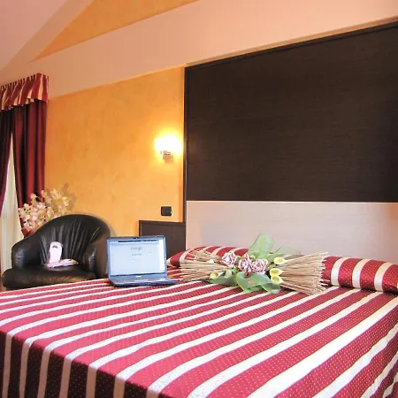 Iacone Hotel